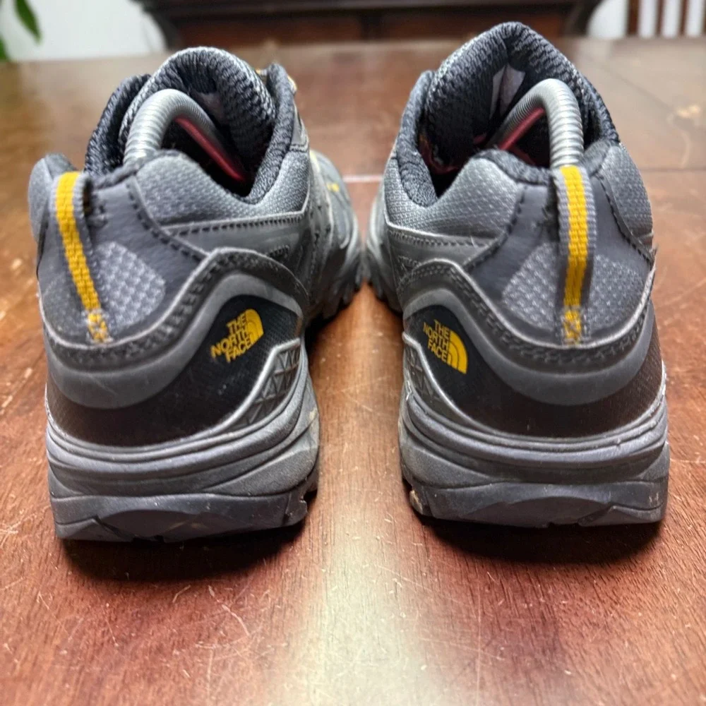 The North Face Hedgehog Fastpack Mens 9 Grey Yellow Hiking Shoes NF00CDF8